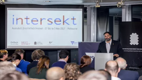Intersekt