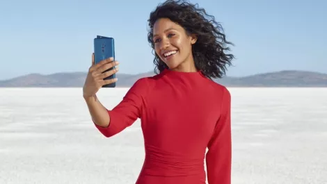 Oppo selfie 07 1299 v3 rgb