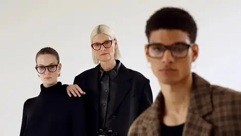 Ixi model lifestyle02