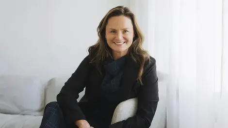 Nicole henry 1422x800px