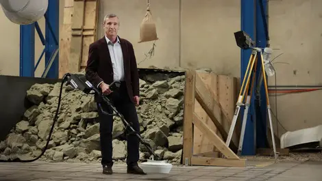 MRead wins AUD $1.6m grant for handheld landmine scanner