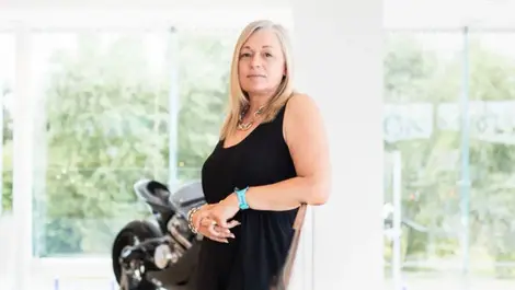 Debra cairns managing director net defence