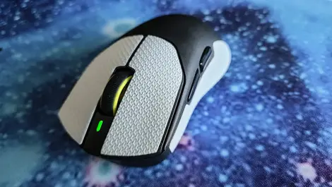 Hands-on review: Corsair Sabre v3 Pro Ultralight Wireless Ergo gaming mouse